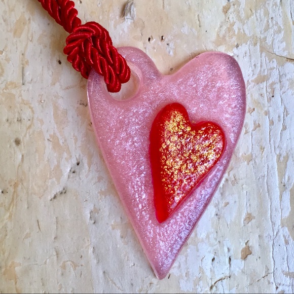 Pink pearl double heart necklace - Picture 3 of 6